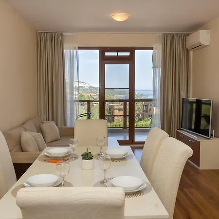 Lejlighed Hearth Of Sea View And Pool Balchik